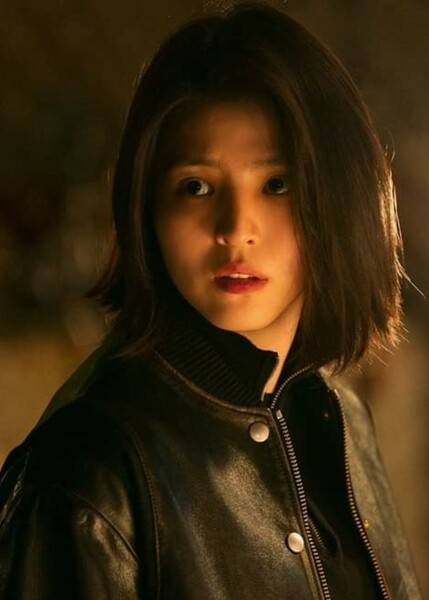 Yoon Ji-woo photo