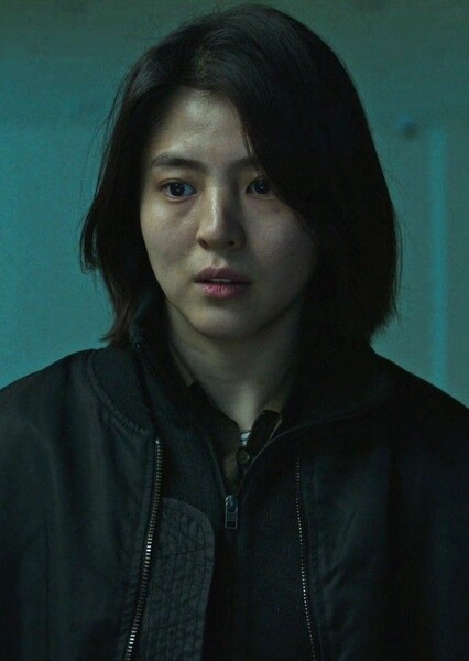 Yoon Ji-woo photo