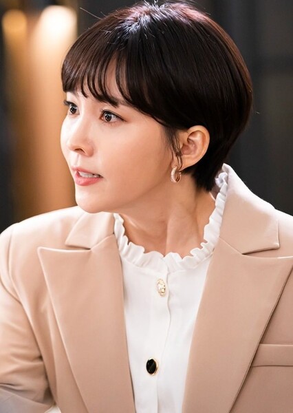 Yoon Joo-hee photo