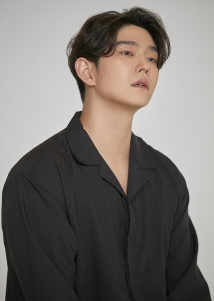 Yoon Kyun-sang photo