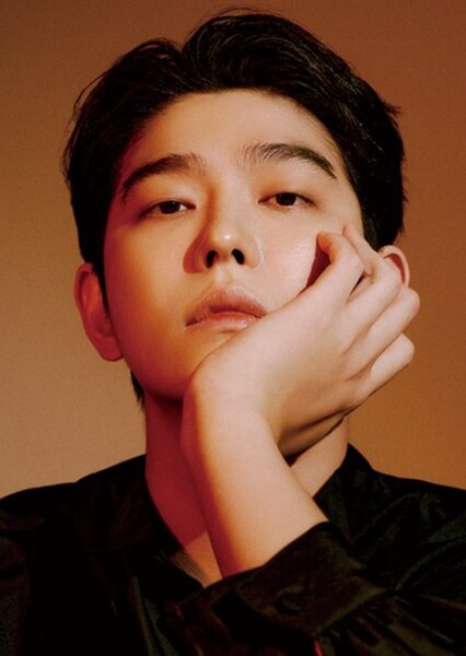 Yoon Kyun-sang photo