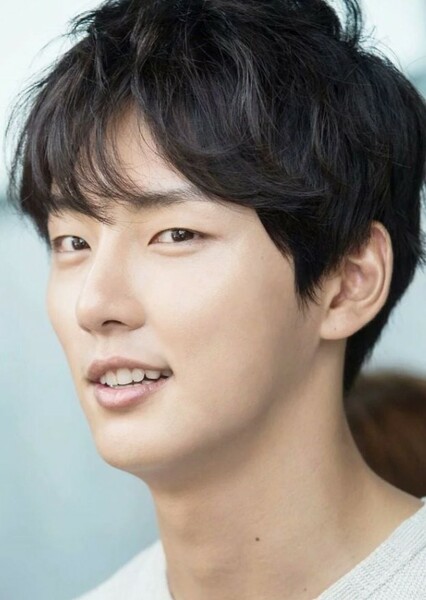 Yoon Shi-yoon photo