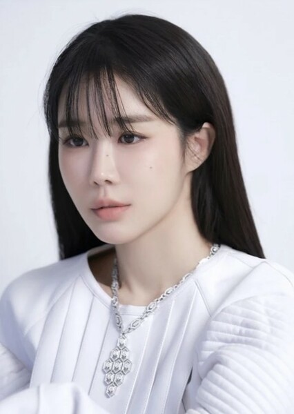 Yoo In-na