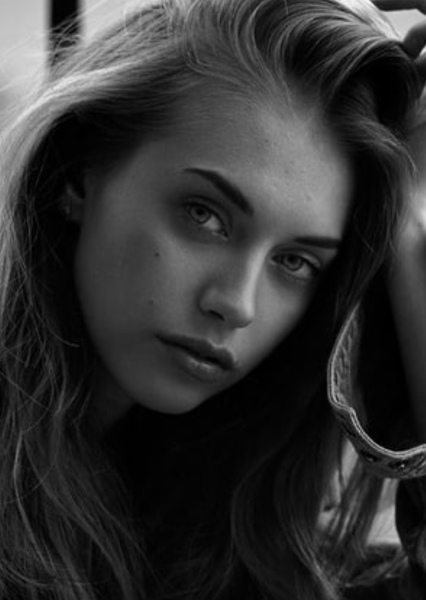 Yulia Rose photo