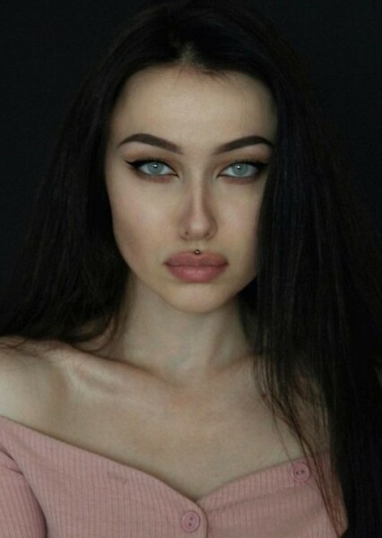 Yulia Yurasova photo