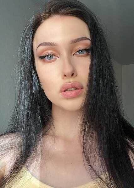 Yulia Yurasova photo