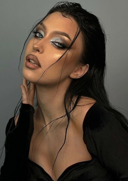 Yulia Yurasova photo