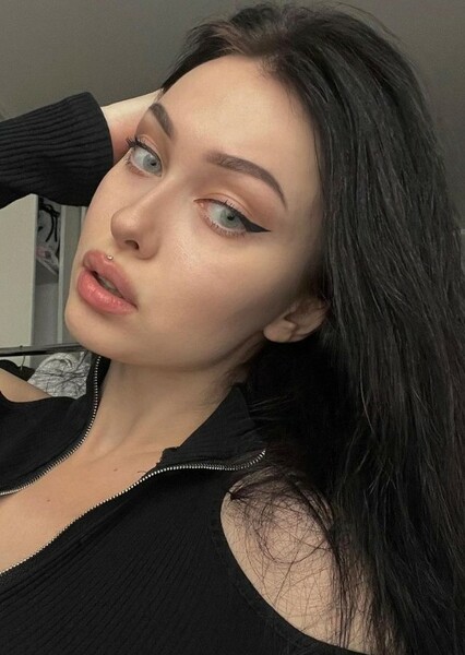 Yulia Yurasova photo