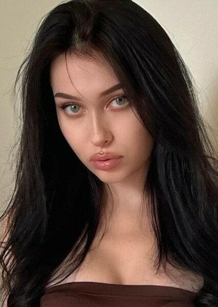 Yulia Yurasova photo