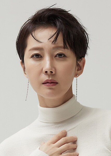Yum Jung-ah photo