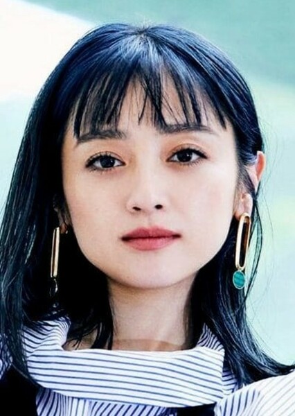 Yumi Adachi photo