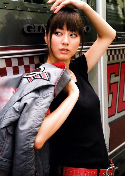 Yumi Sugimoto photo