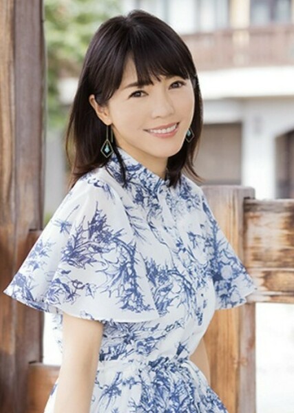 Yumiko Shaku photo