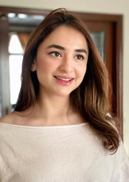 Yumna Zaidi photo
