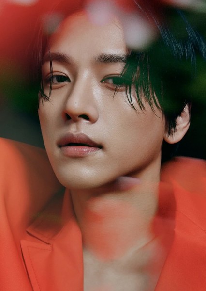Yun (Han Seung Yun) photo