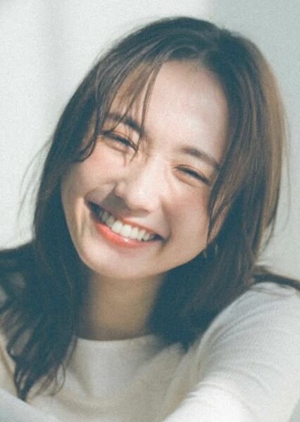 Yuuna Suzuki photo