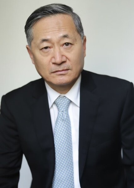 Yves Yan