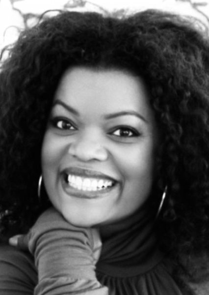 Yvette Nicole Brown photo