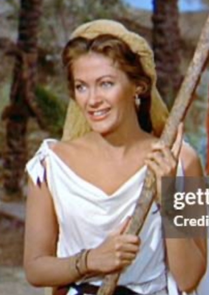 Yvonne De Carlo photo