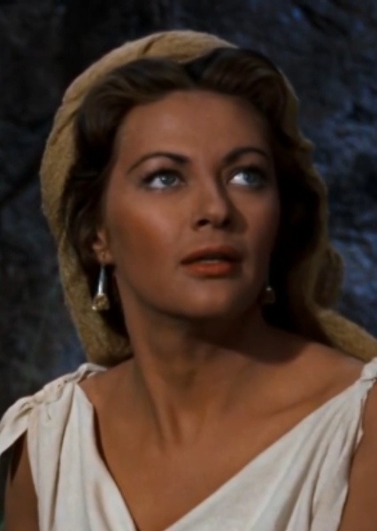 Yvonne De Carlo photo
