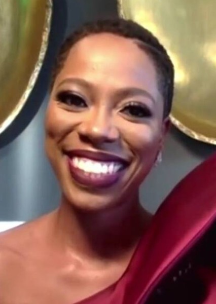 Yvonne Orji photo