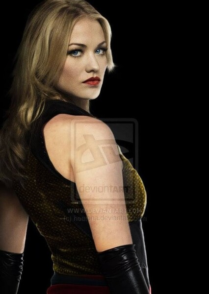 Yvonne Strahovski photo