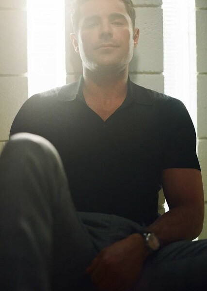 Zac Efron photo