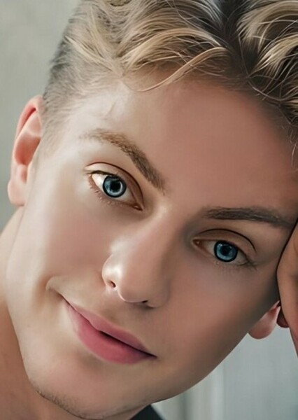Zac Gabriel Werb photo