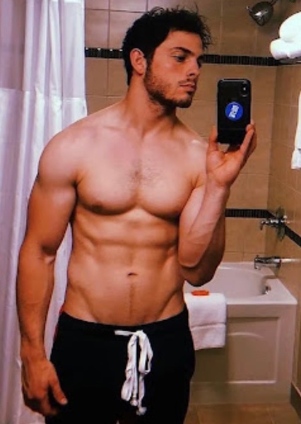 Zach Tinker photo