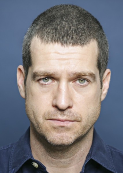 Zachary Bennett photo