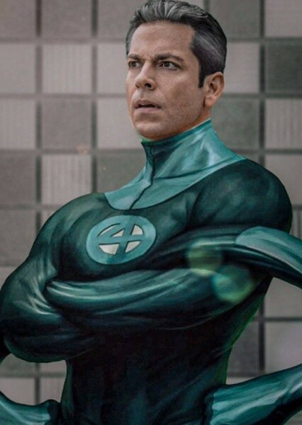 Zachary Levi photo