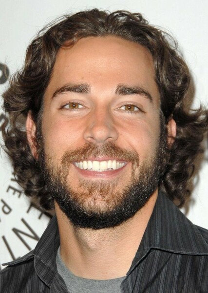 Zachary Levi