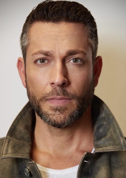 Zachary Levi