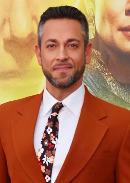 Zachary Levi photo