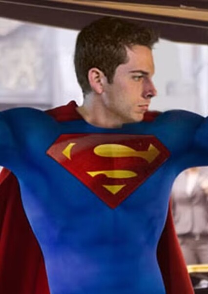 Zachary Levi photo