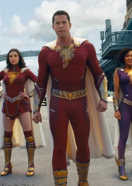 Zachary Levi photo