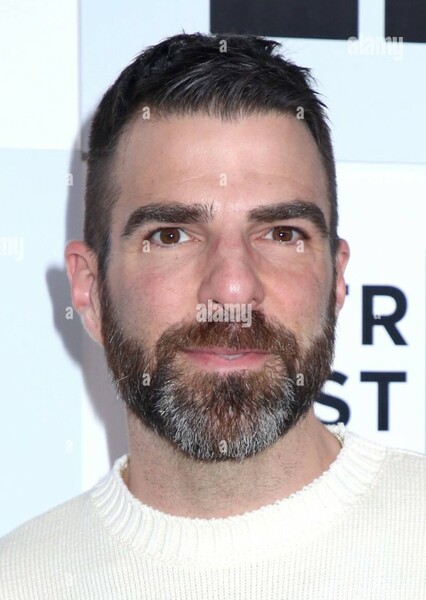 Zachary Quinto photo