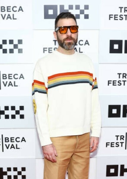 Zachary Quinto photo