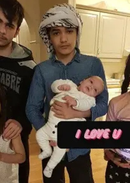 Zain Al Rafeea photo