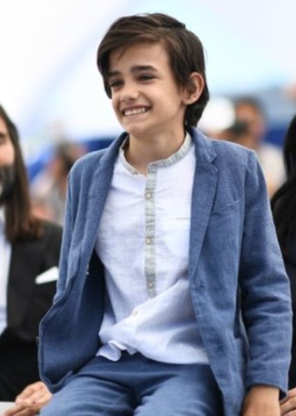 Zain Al Rafeea photo