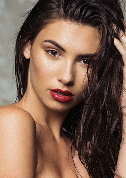 Zandria Theis photo