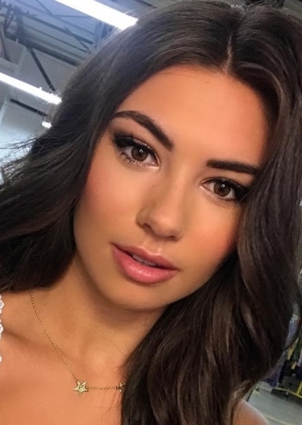 Zandria Theis photo