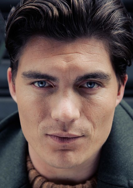 Zane Holtz photo