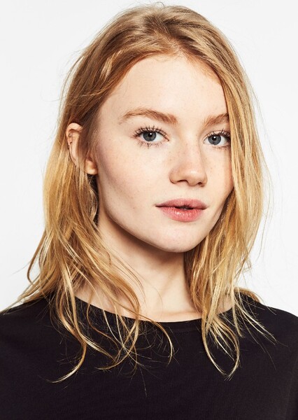 Zanna Van Vorstenbosch photo