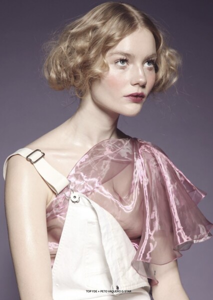 Zanna Van Vorstenbosch photo