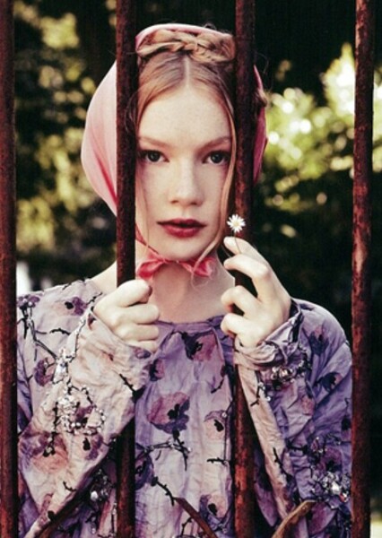 Zanna Van Vorstenbosch photo