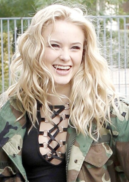 Zara Larsson photo
