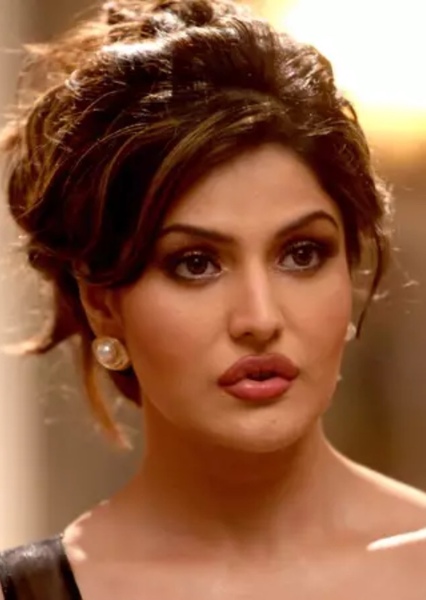 Zareen Khan photo