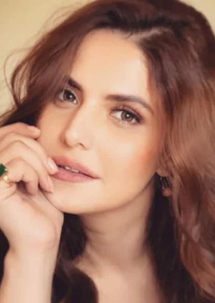 Zareen Khan photo