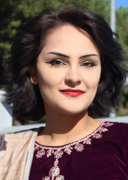 Zelda Khan Black
